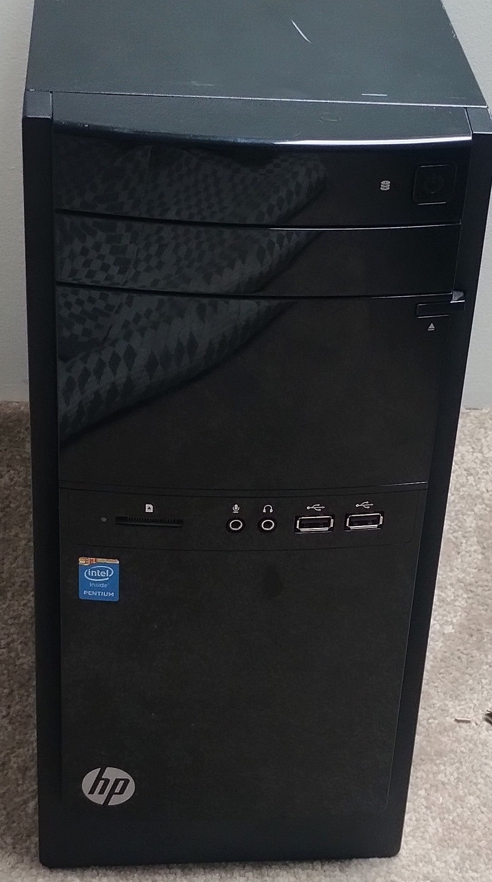 HP 110 Desktop PC